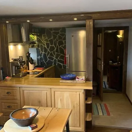 Cozy Mountain Home, 19 Km From Pamporovo * Momchilovtsi (Smolyan)